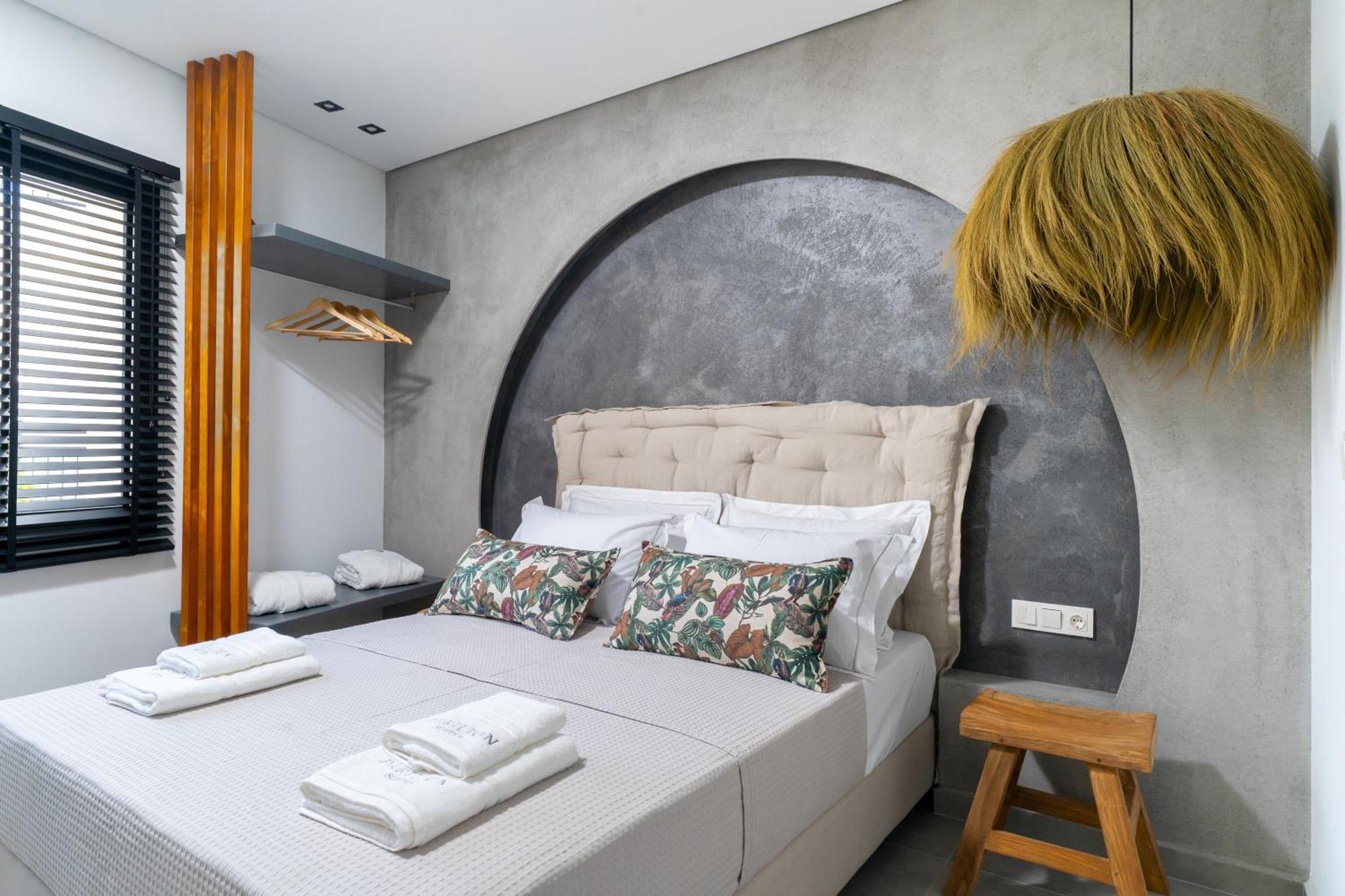Parilion Suites Potos Exteriér fotografie